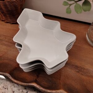 Crate & Barrel Porcelain Dishes Tree Set of 4